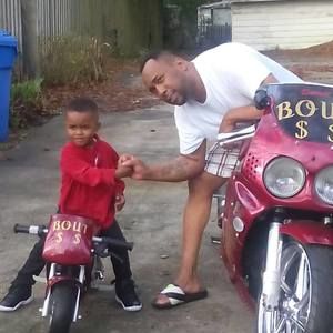 Meet your Posher, Thomas